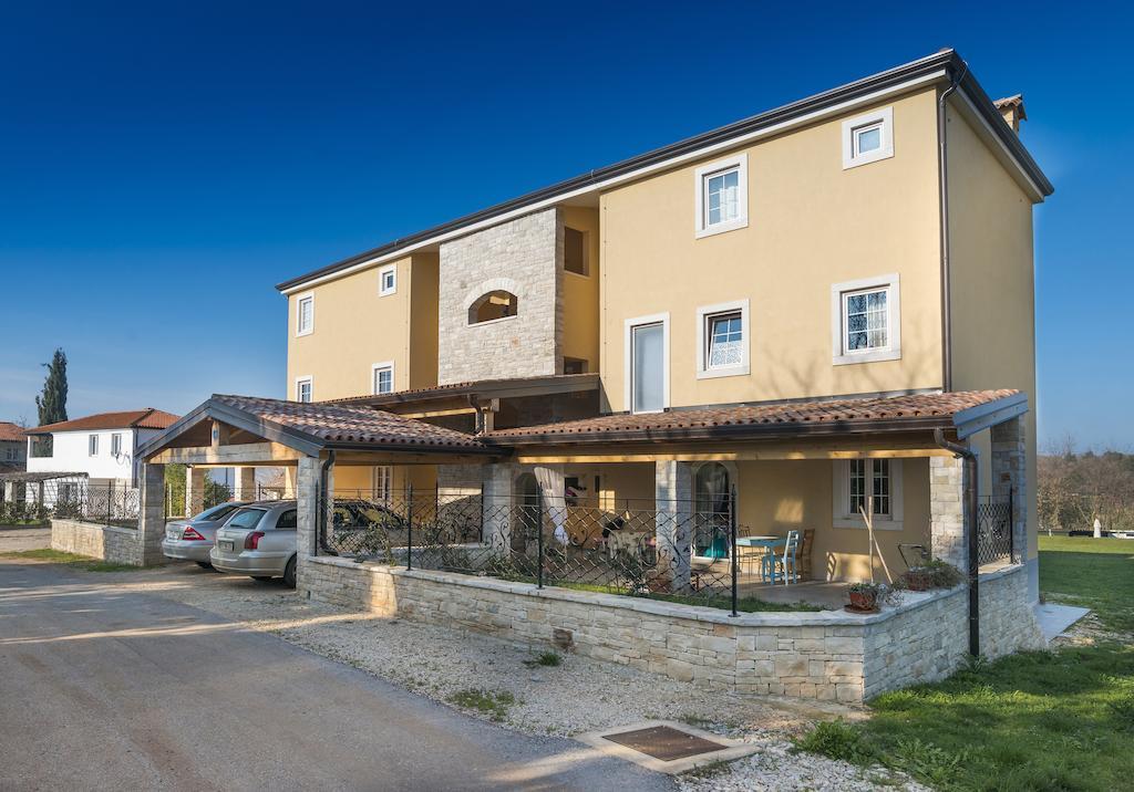 Apartments & Rooms Buoni Amici Murine ภายนอก รูปภาพ